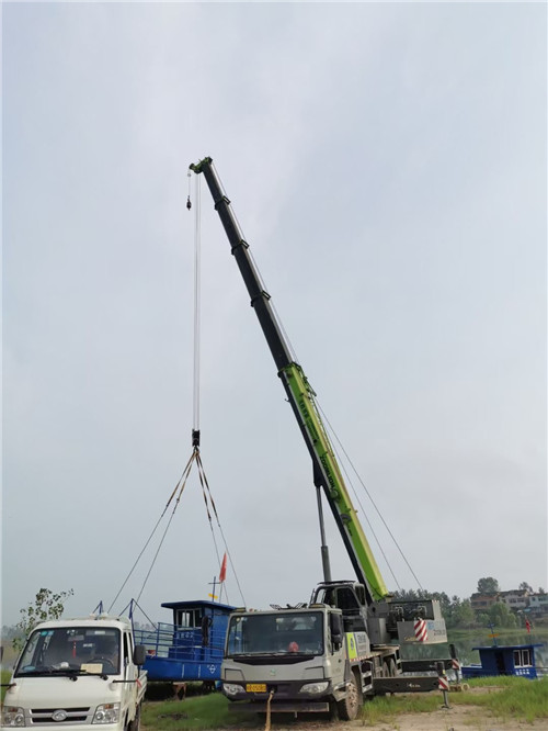 阿坝桥梁建设吊装案例